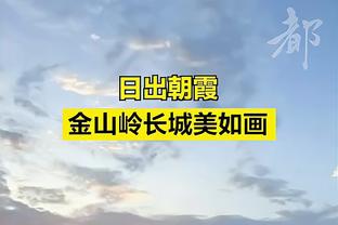 打得不错！丹尼斯-史密斯7中4得到11分2板5助2断&末节8分